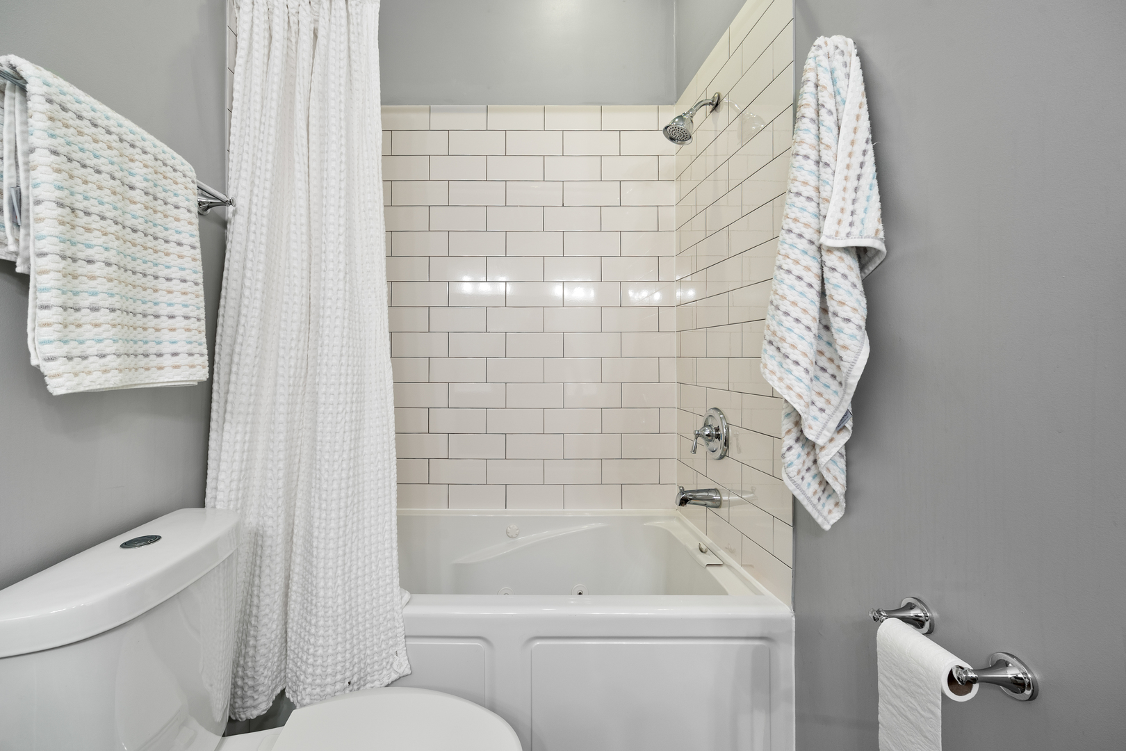 3566 W Palmer Street