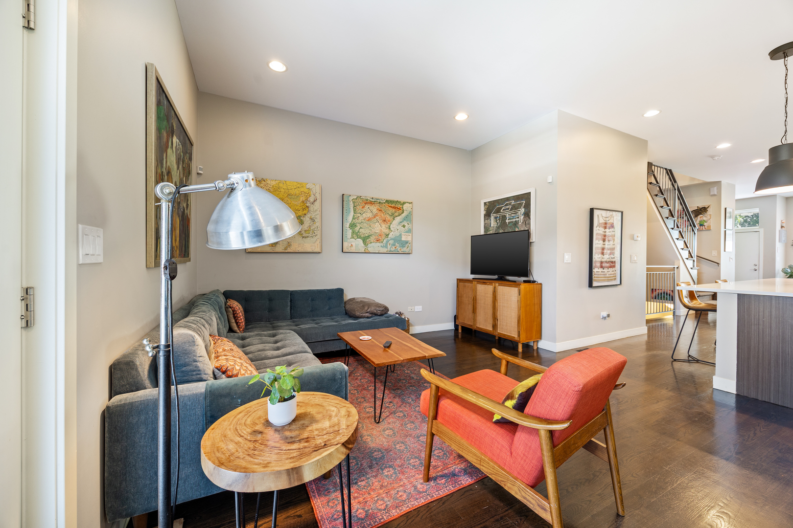 3566 W Palmer Street