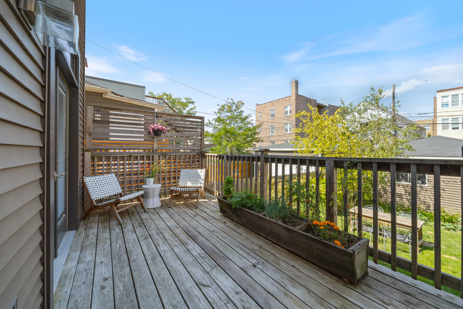 3566 W Palmer Street