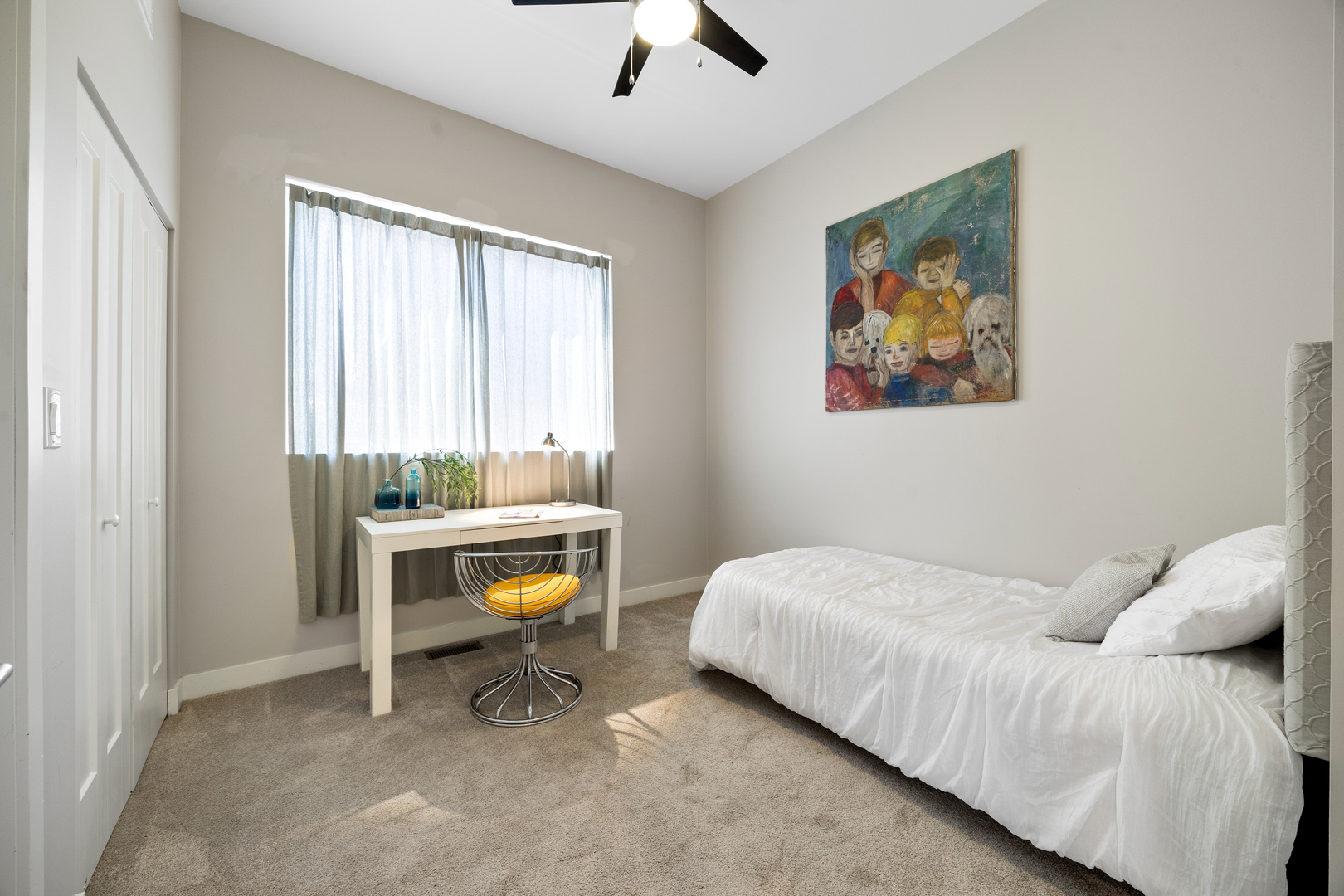 3566 W Palmer Street