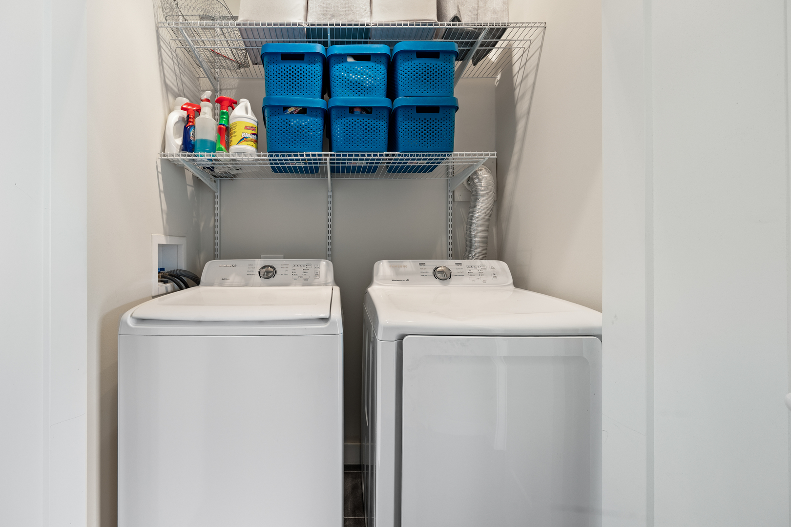 3566 W Palmer Street