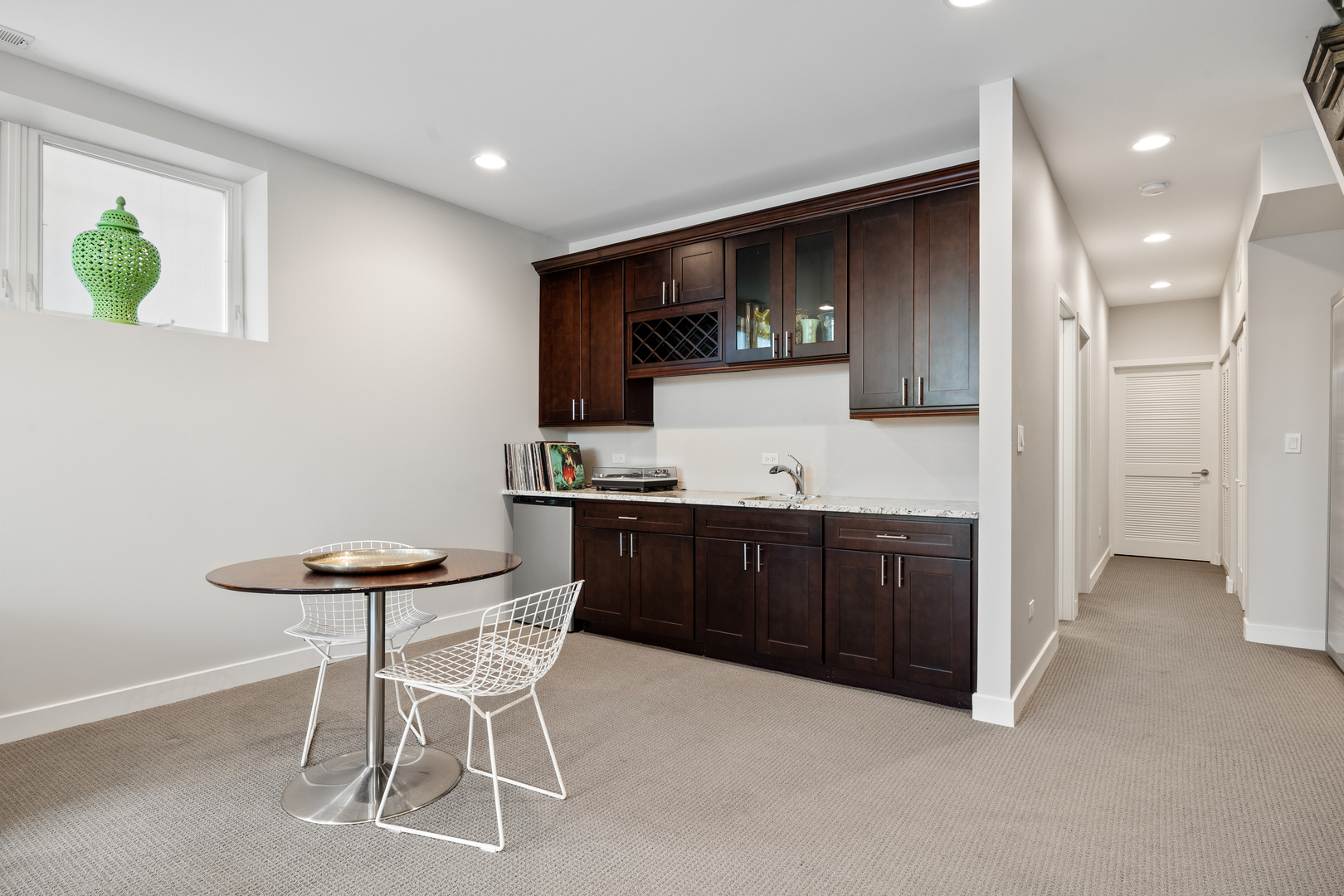 3566 W Palmer Street