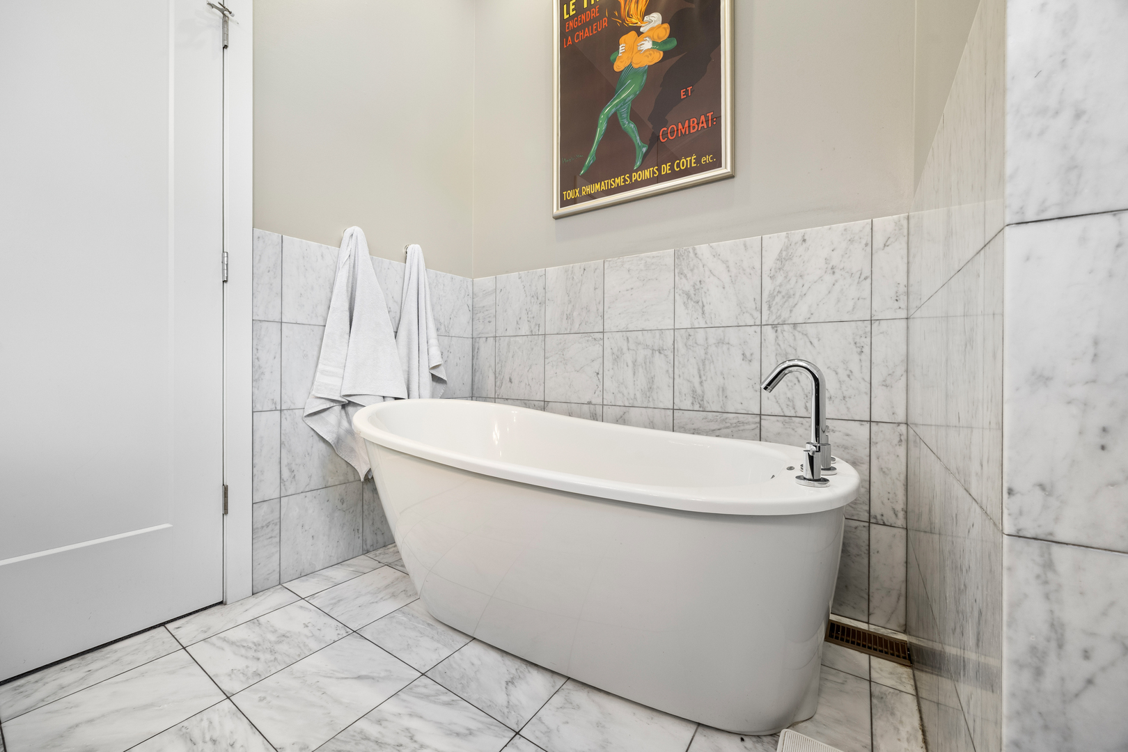 3566 W Palmer Street