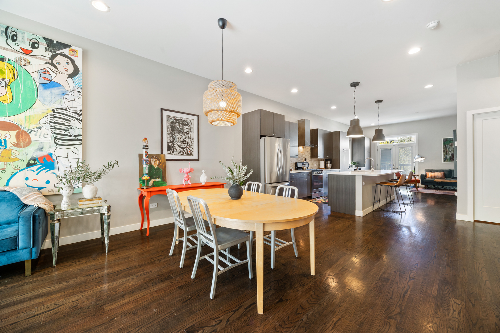 3566 W Palmer Street