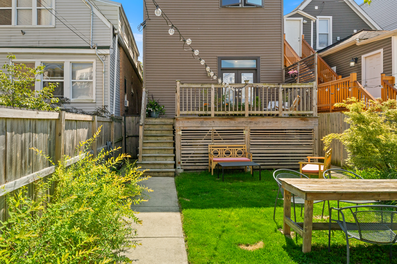 3566 W Palmer Street