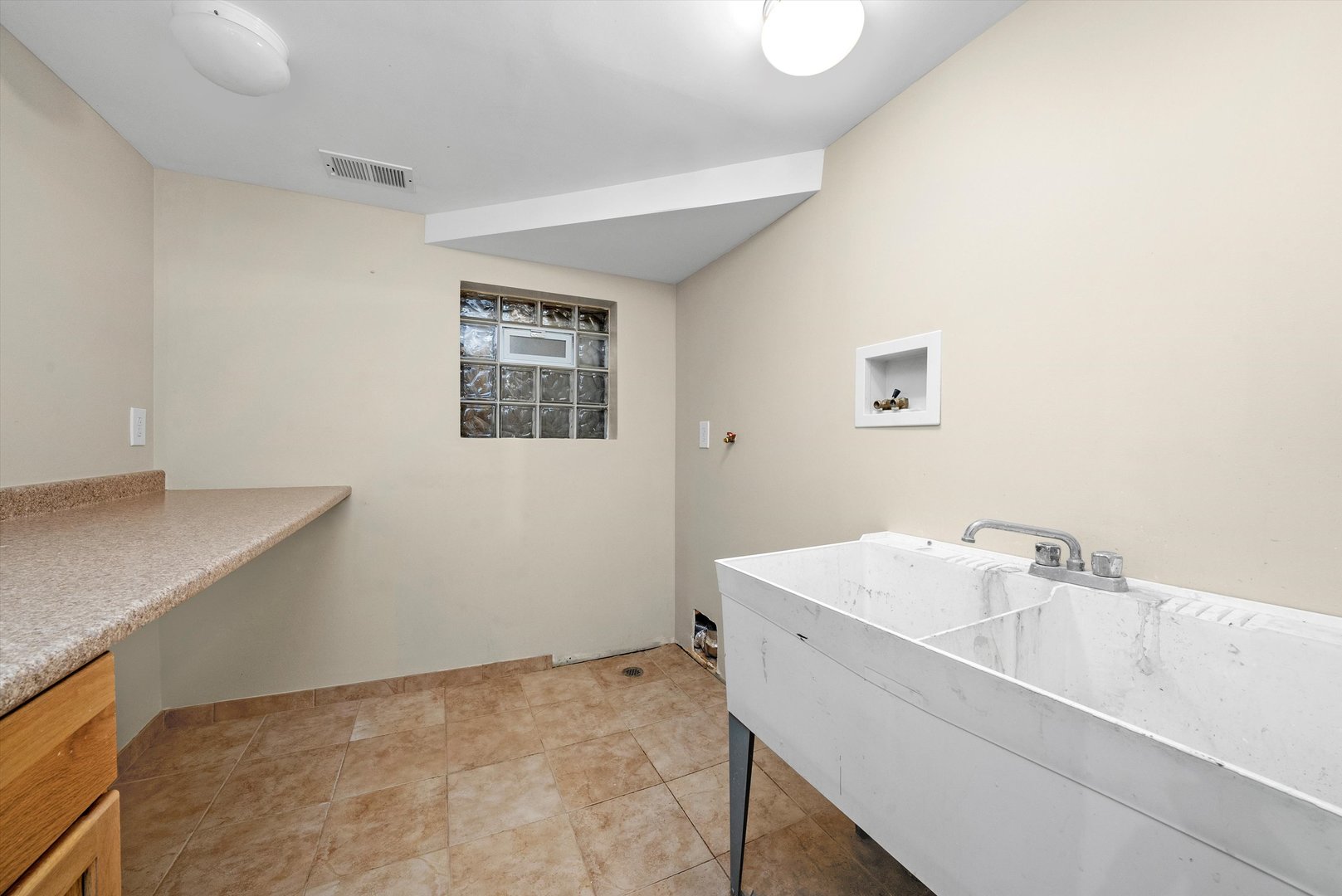 1038 Division Street