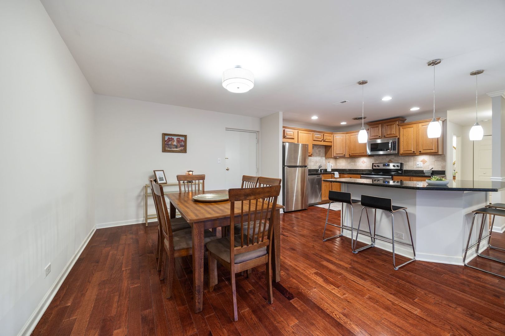 221 N Kenilworth Avenue Unit: 208