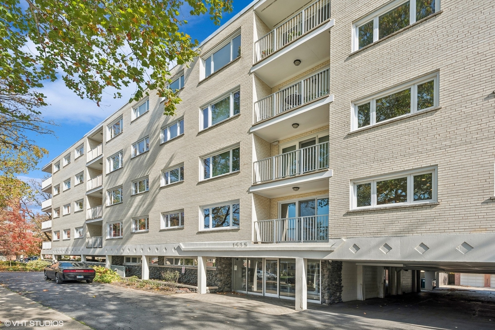 1535 Forest Avenue Unit: 404