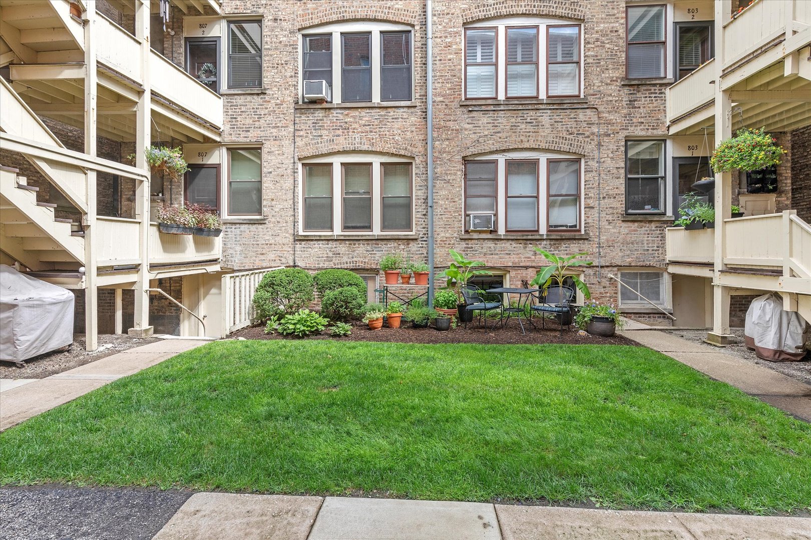 809 Washington Boulevard Unit: 2