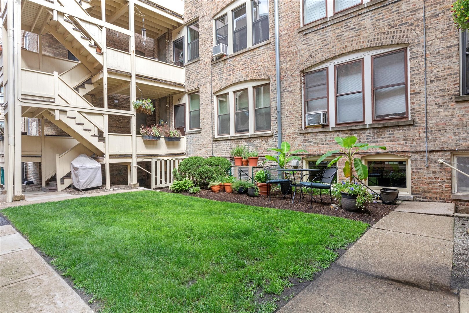 809 Washington Boulevard Unit: 2