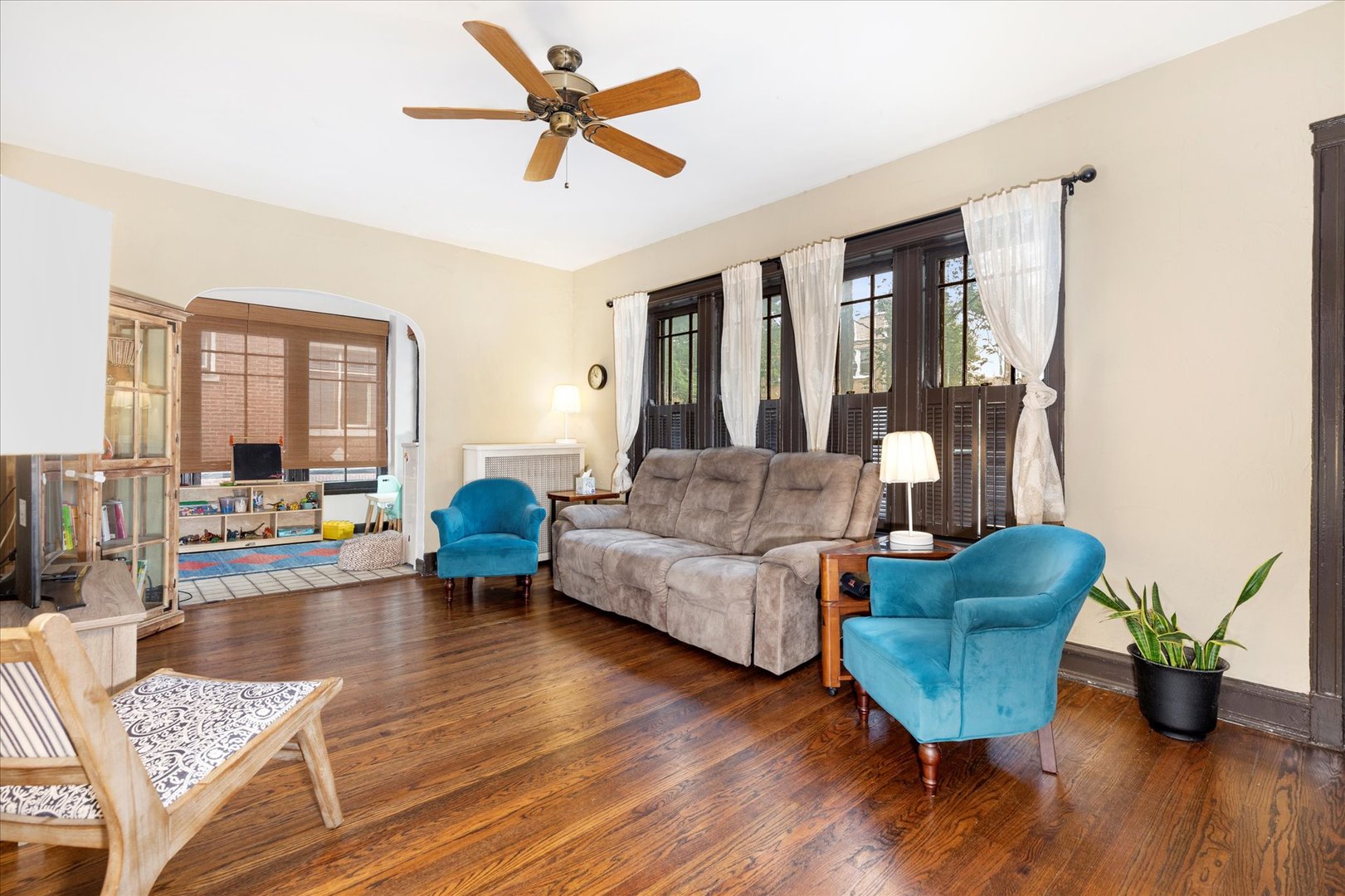 809 Washington Boulevard Unit: 2