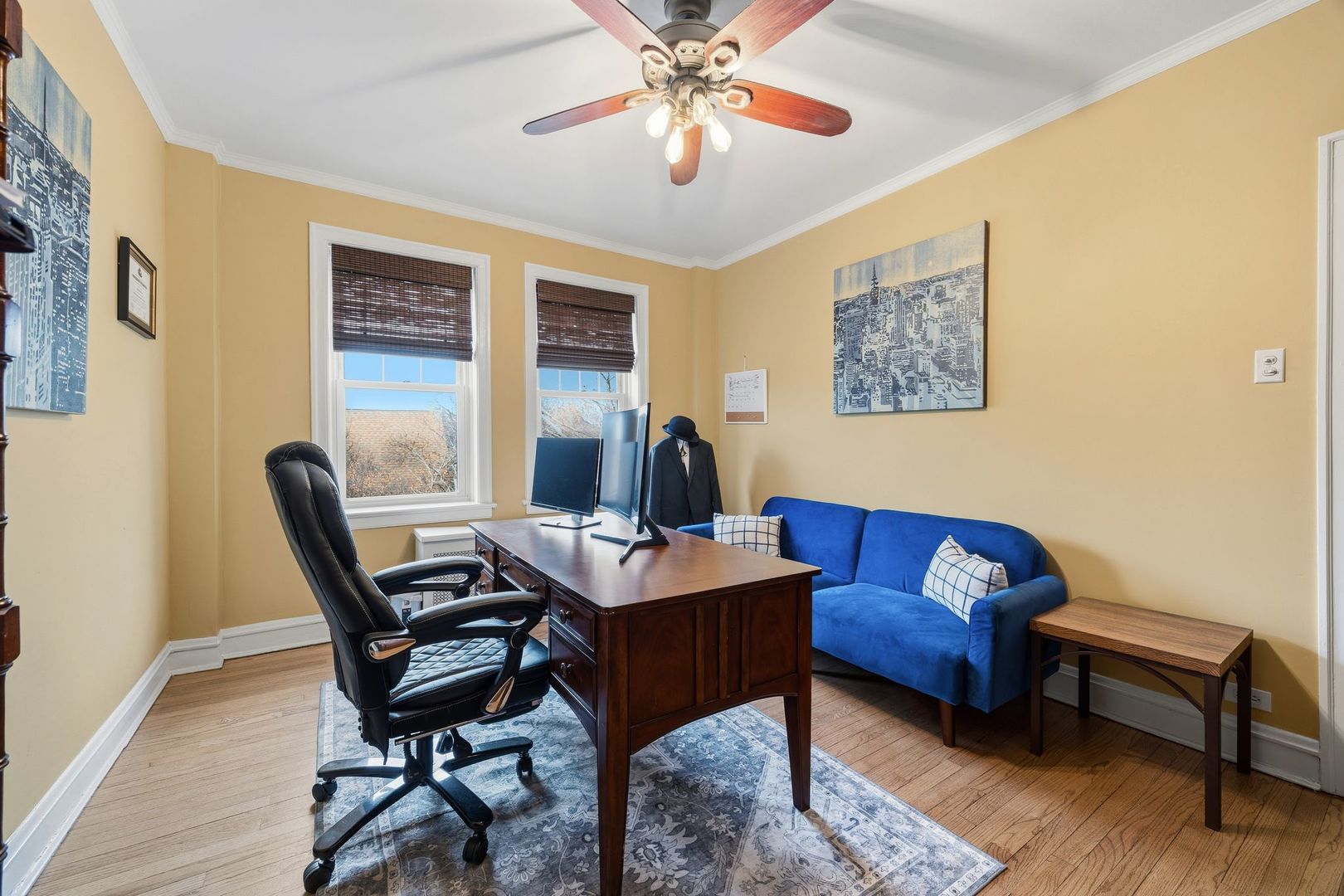 227 N Grove Avenue Unit: 3