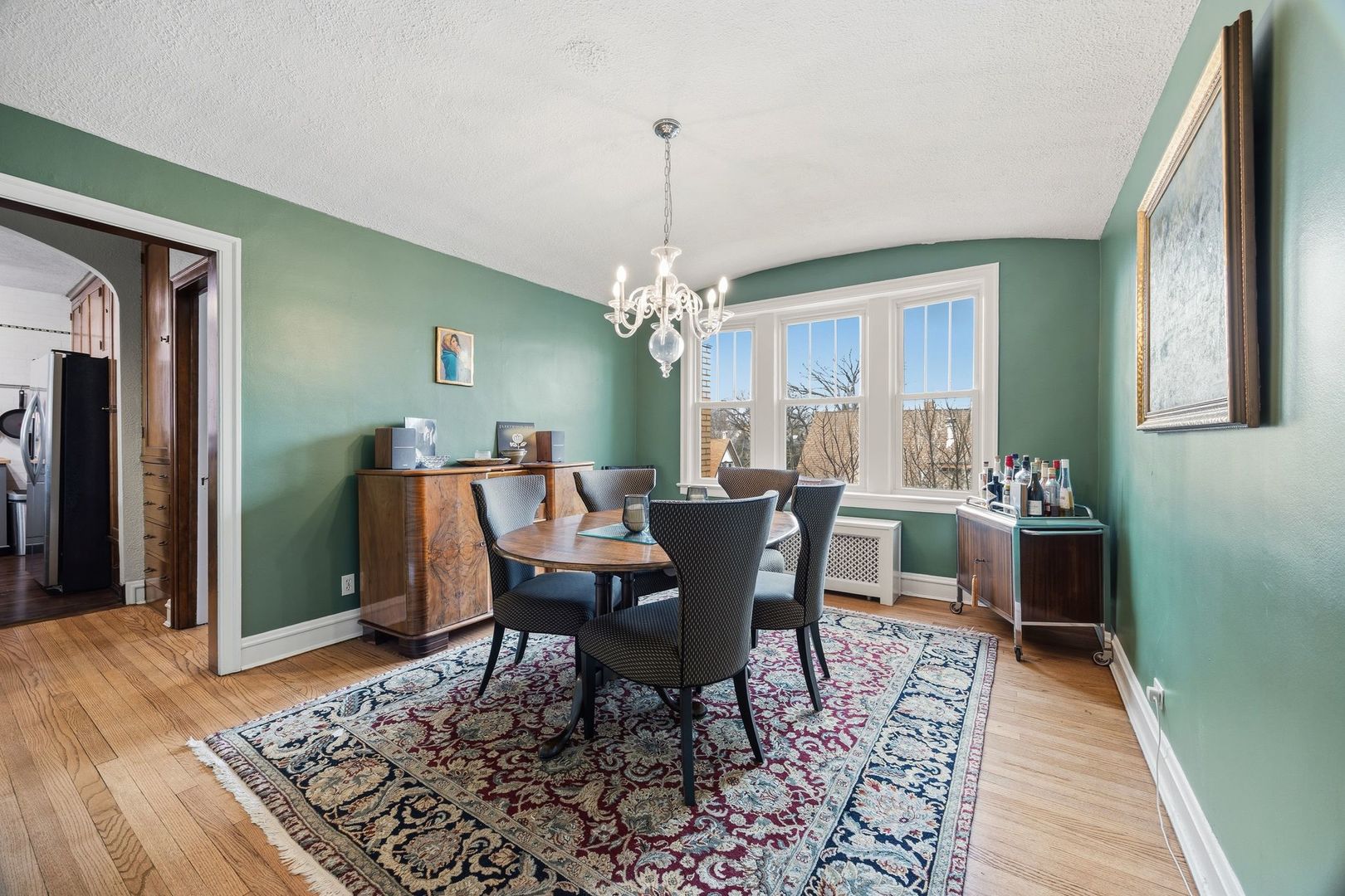 227 N Grove Avenue Unit: 3