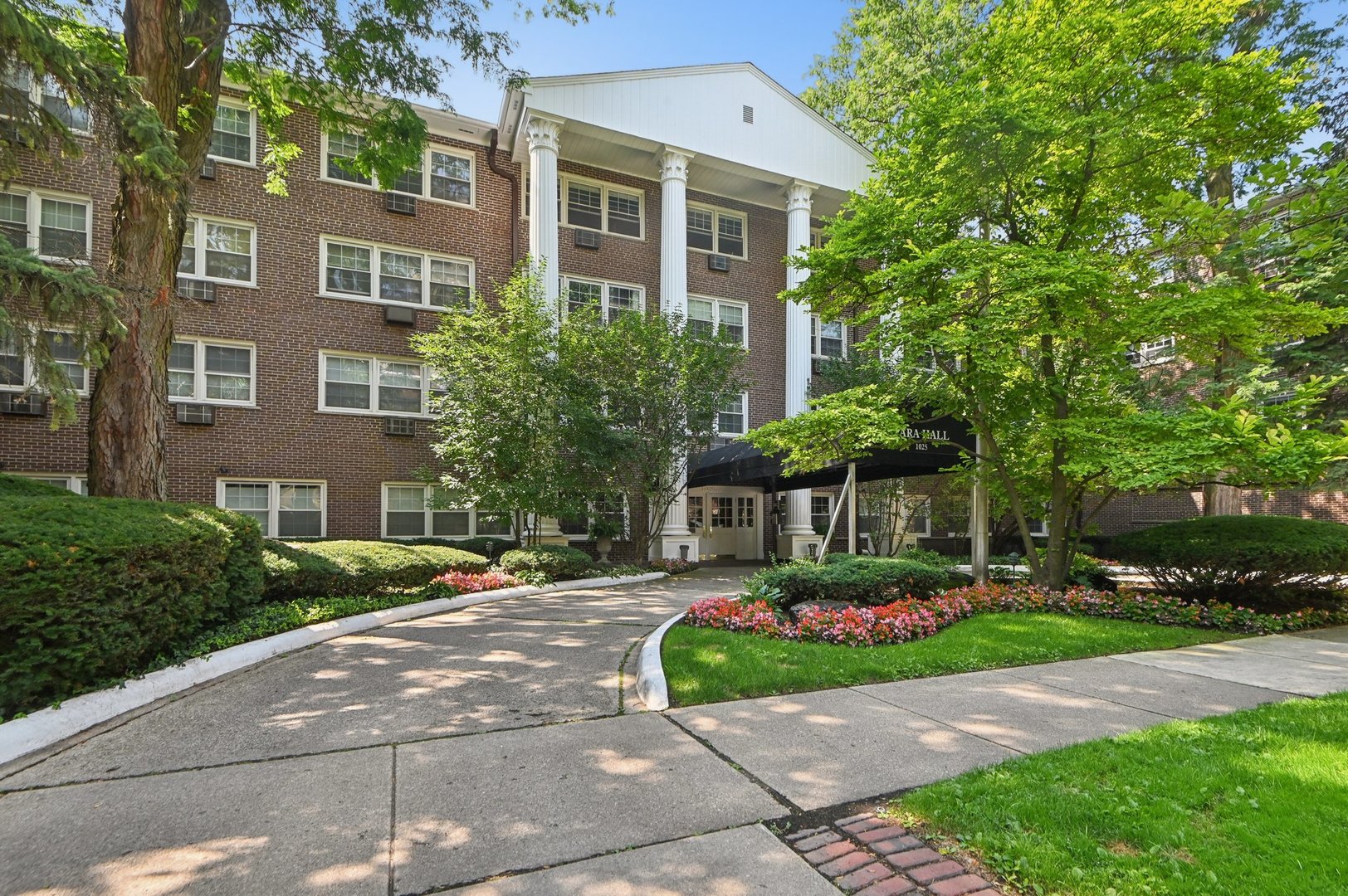 1025 Randolph Street Unit: 107