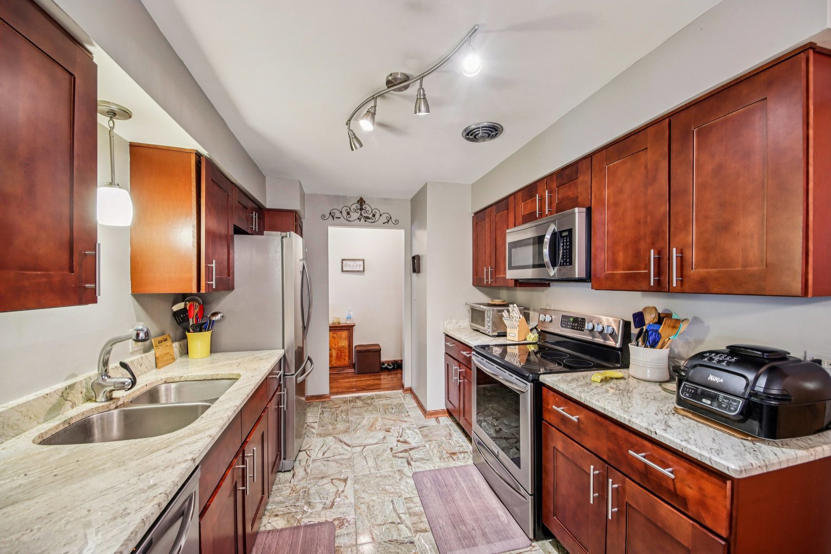 1025 Randolph Street Unit: 107