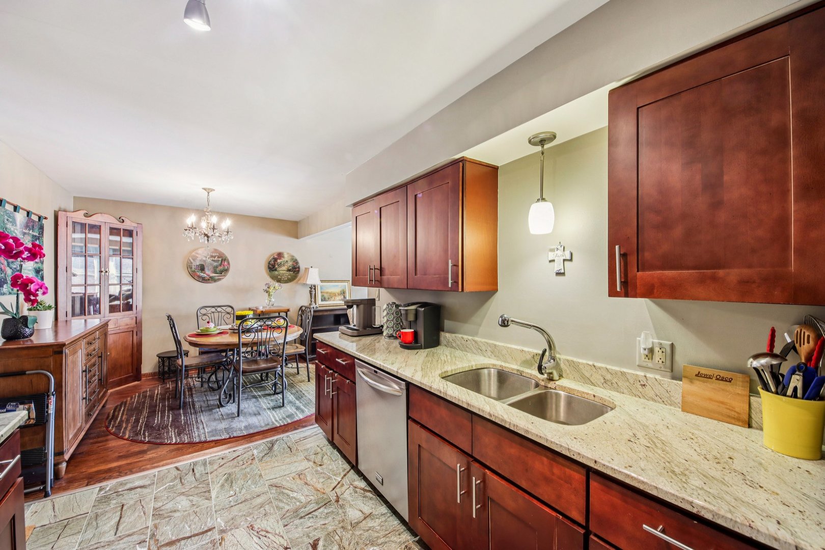 1025 Randolph Street Unit: 107