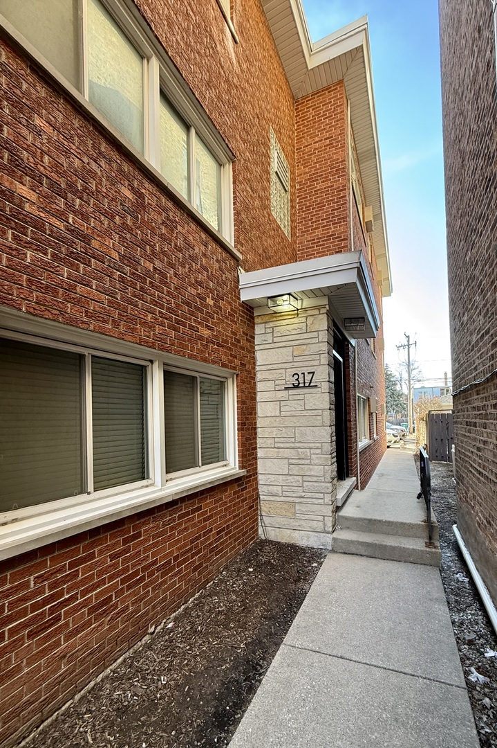 317 WISCONSIN Avenue Unit: 1A