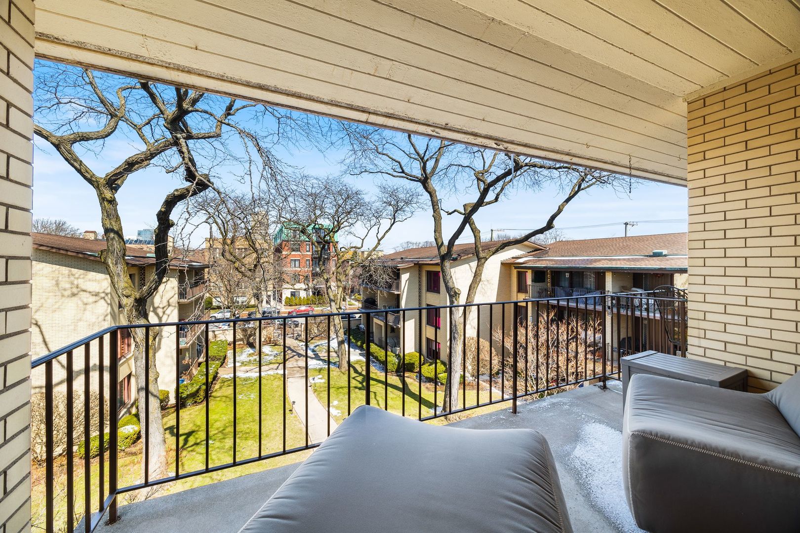 1025 Washington Boulevard Unit: 301