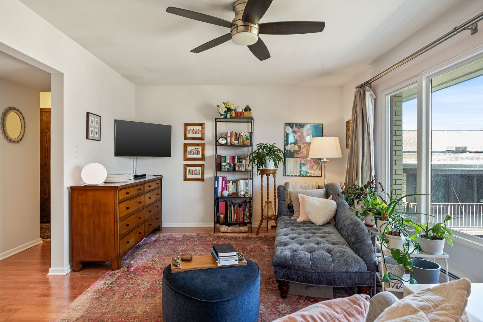 1025 Washington Boulevard Unit: 301