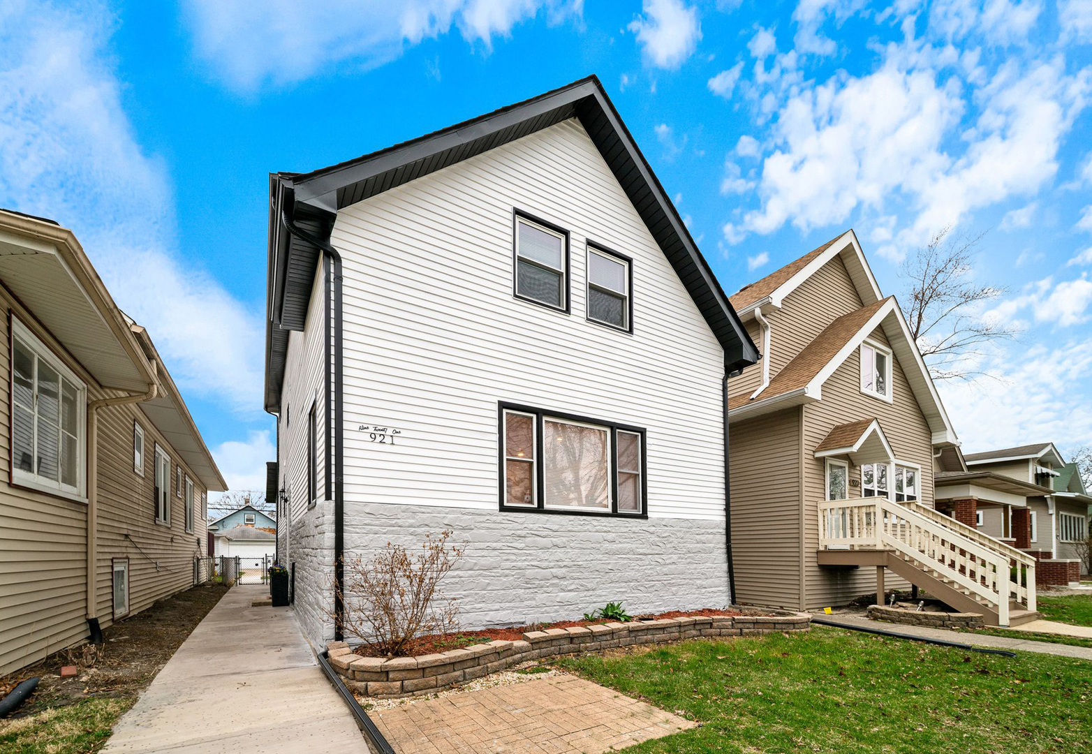 921 N Humphrey Avenue