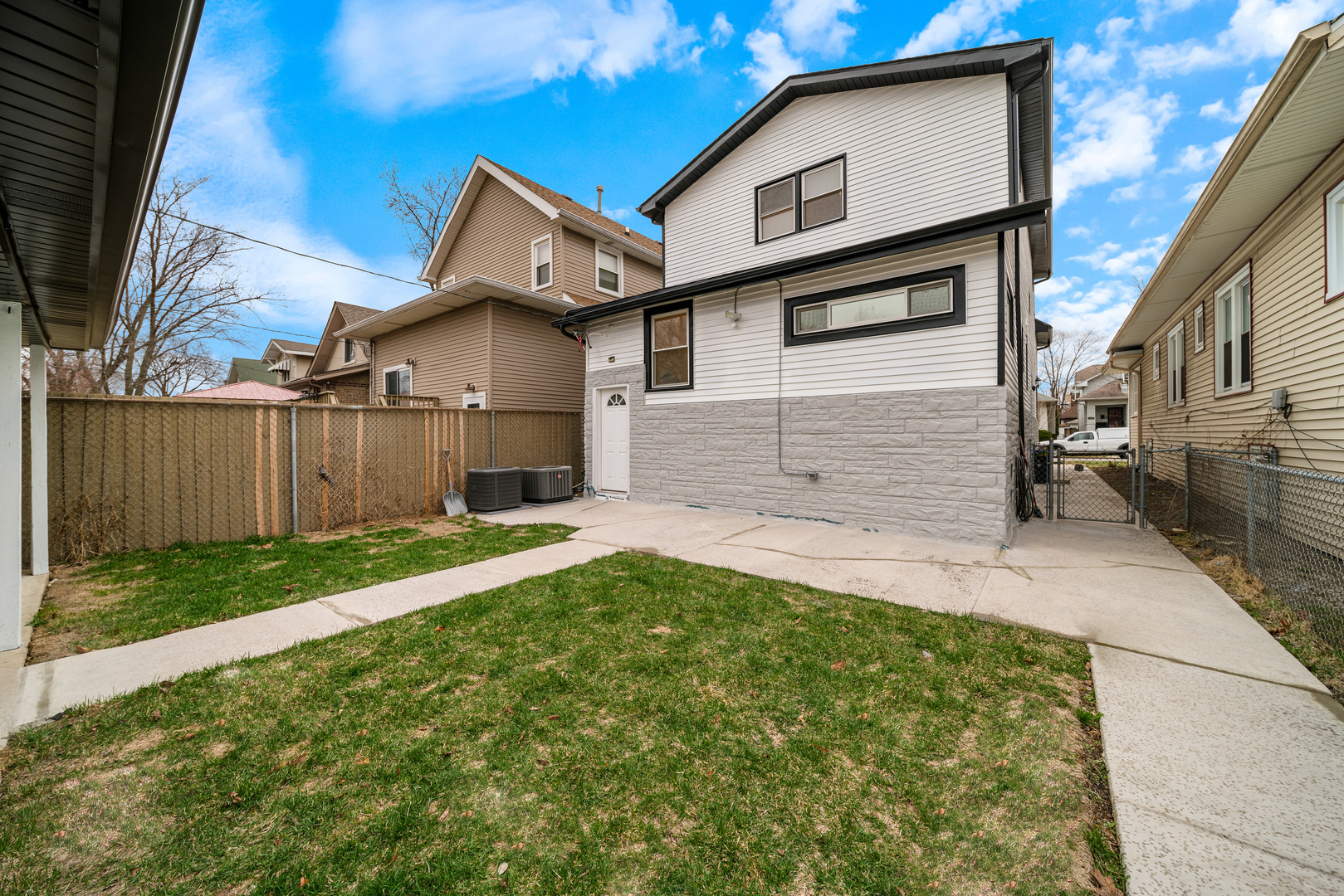 921 N Humphrey Avenue