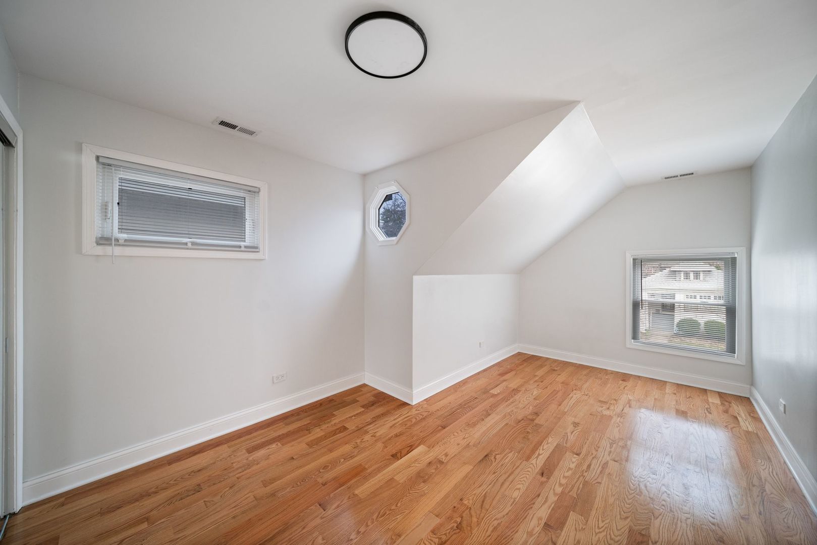 921 N Humphrey Avenue