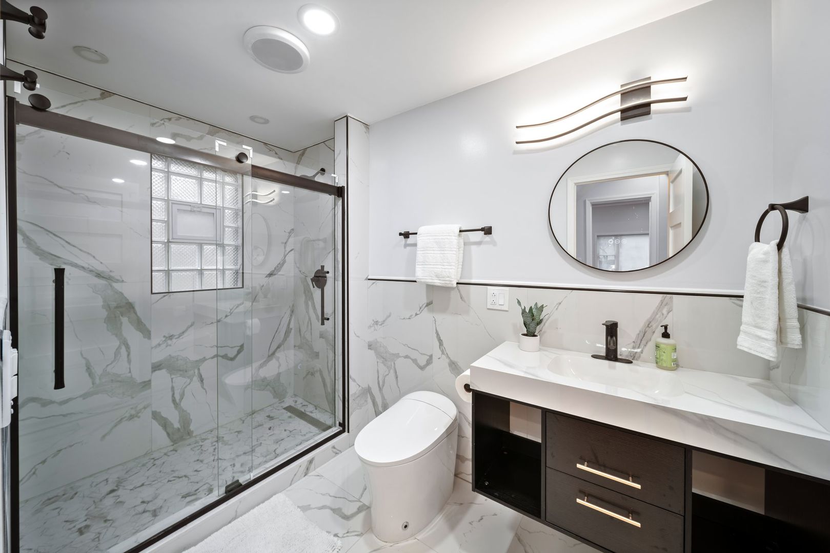 921 N Humphrey Avenue