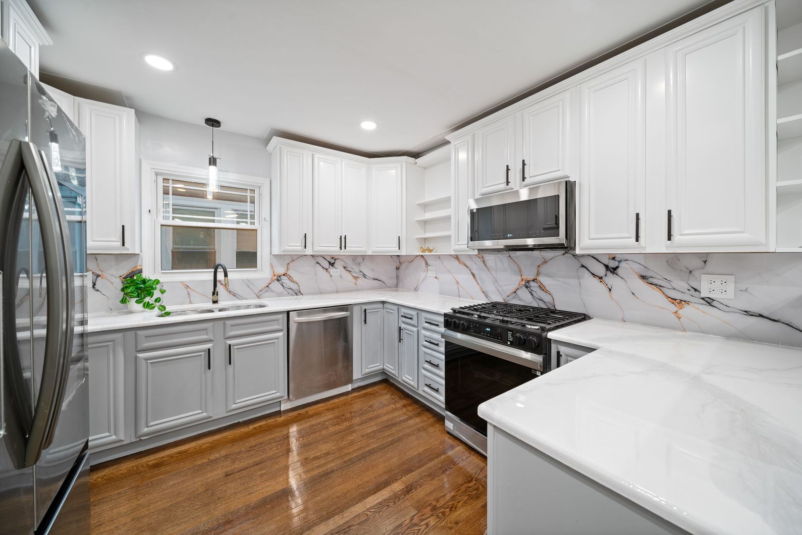 921 N Humphrey Avenue