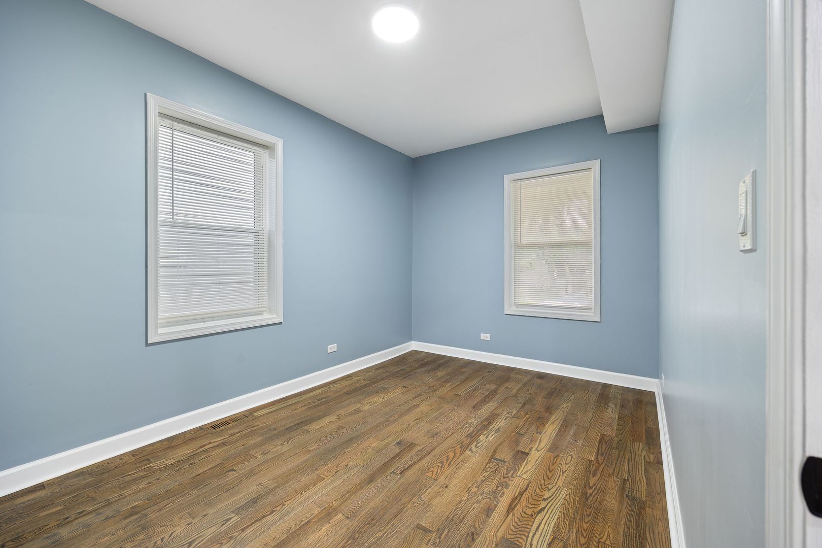 1132 N Waller Avenue