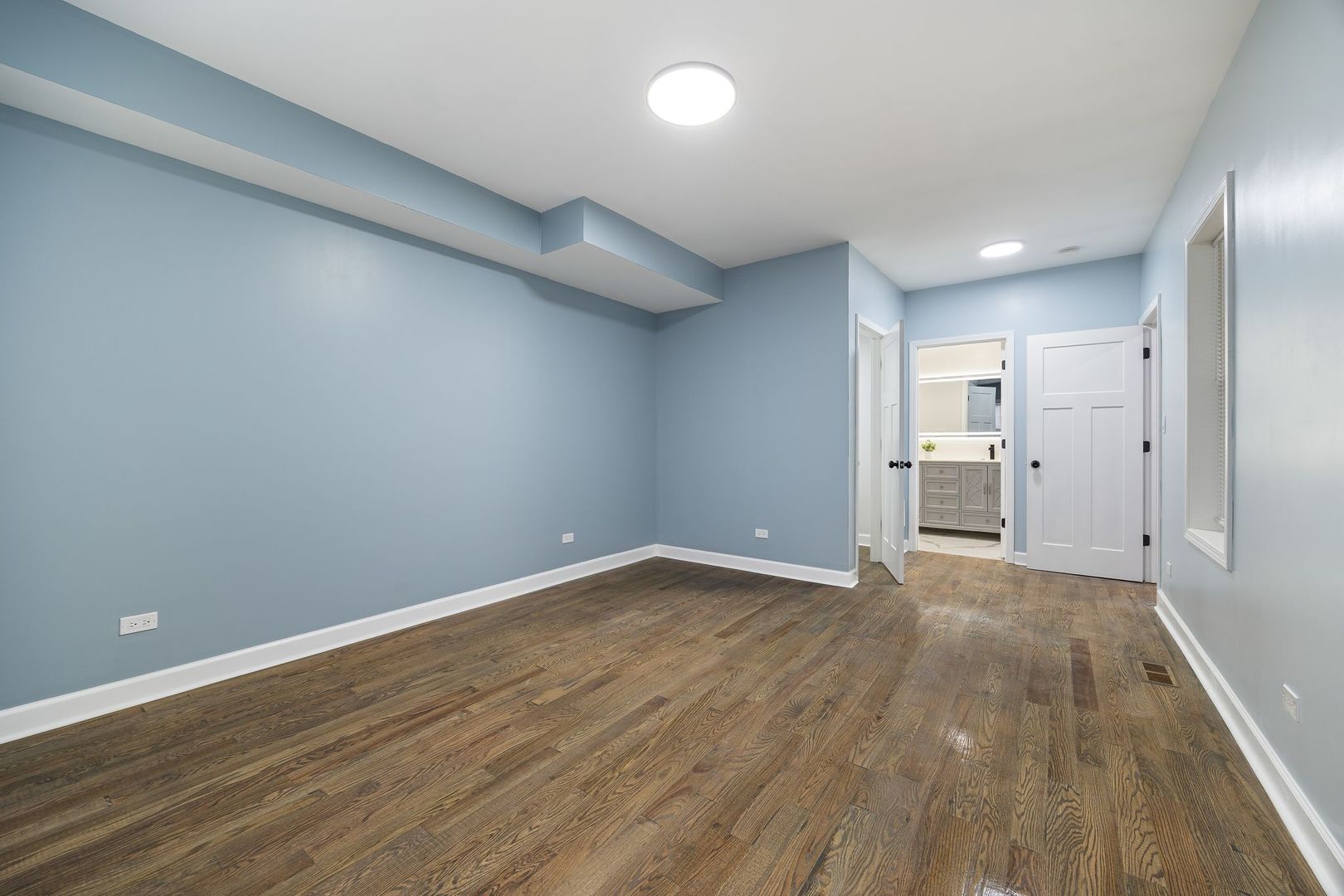 1132 N Waller Avenue