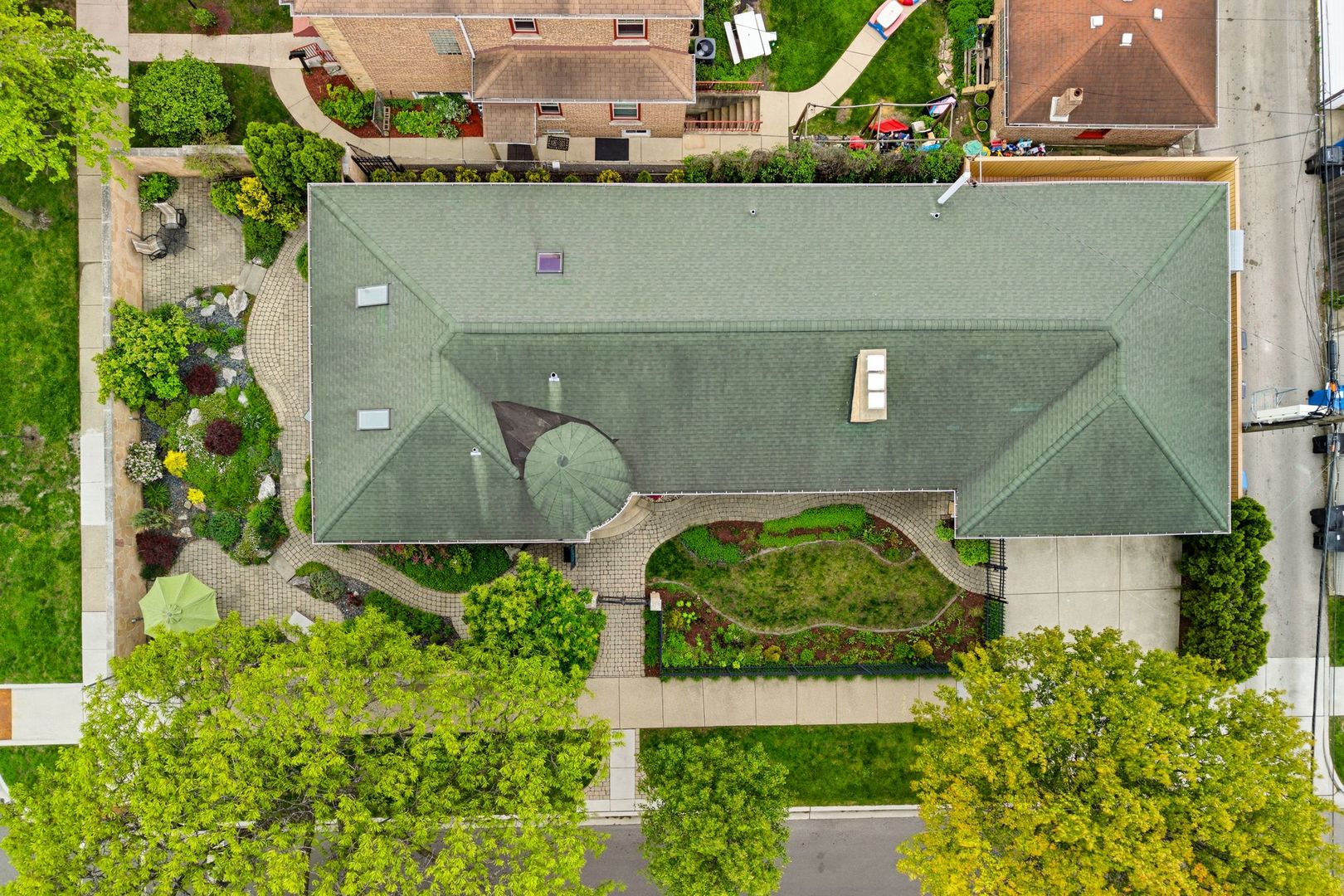 1758 N Natoma Avenue