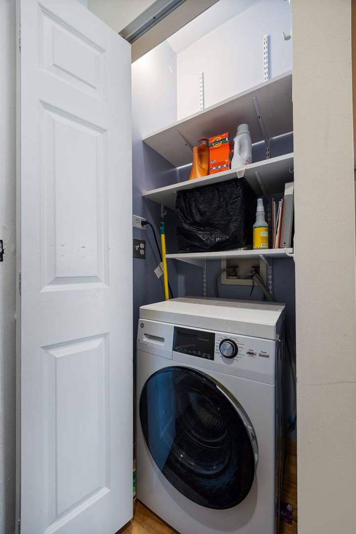 711 Washington Boulevard Unit: 2E