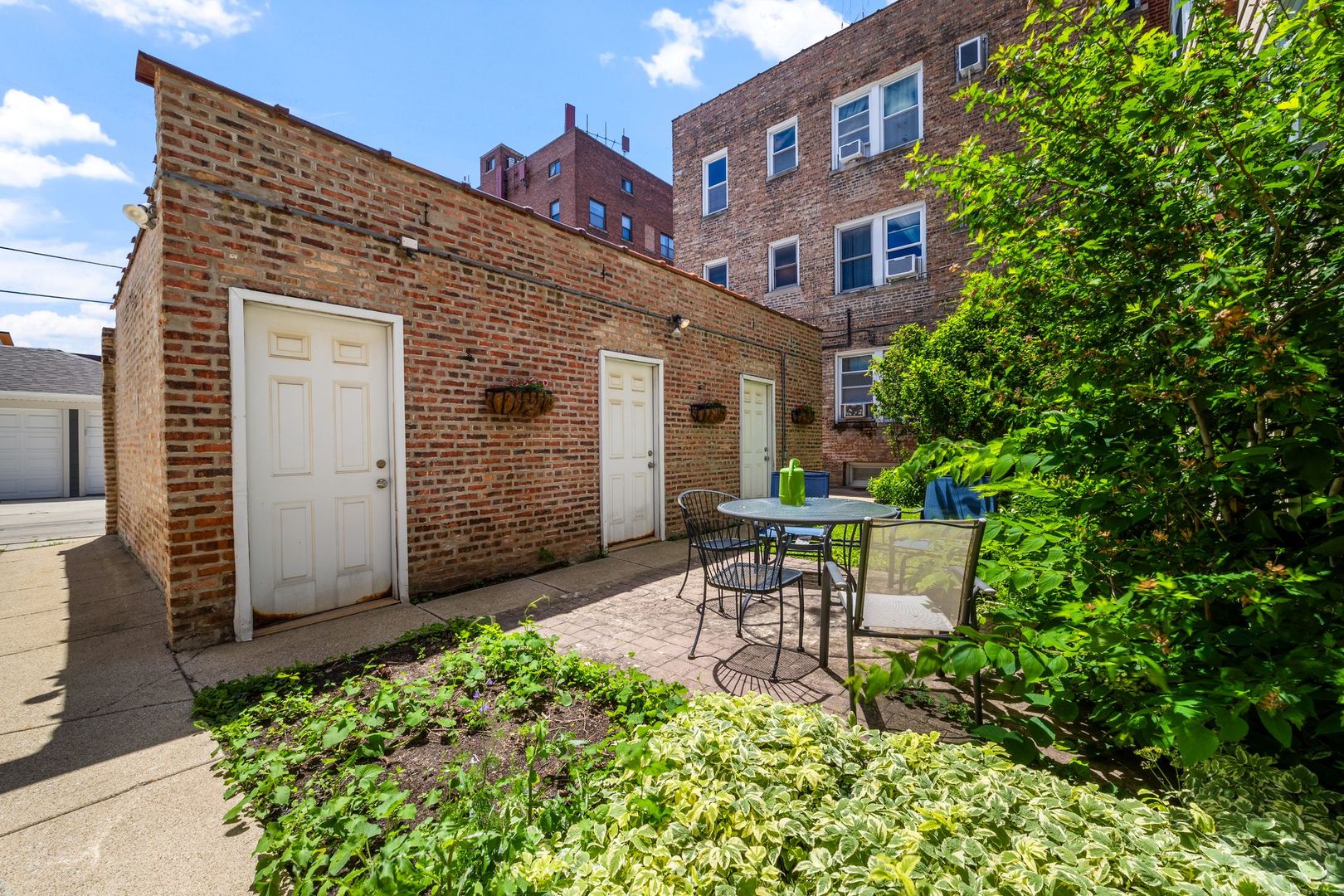711 Washington Boulevard Unit: 2E