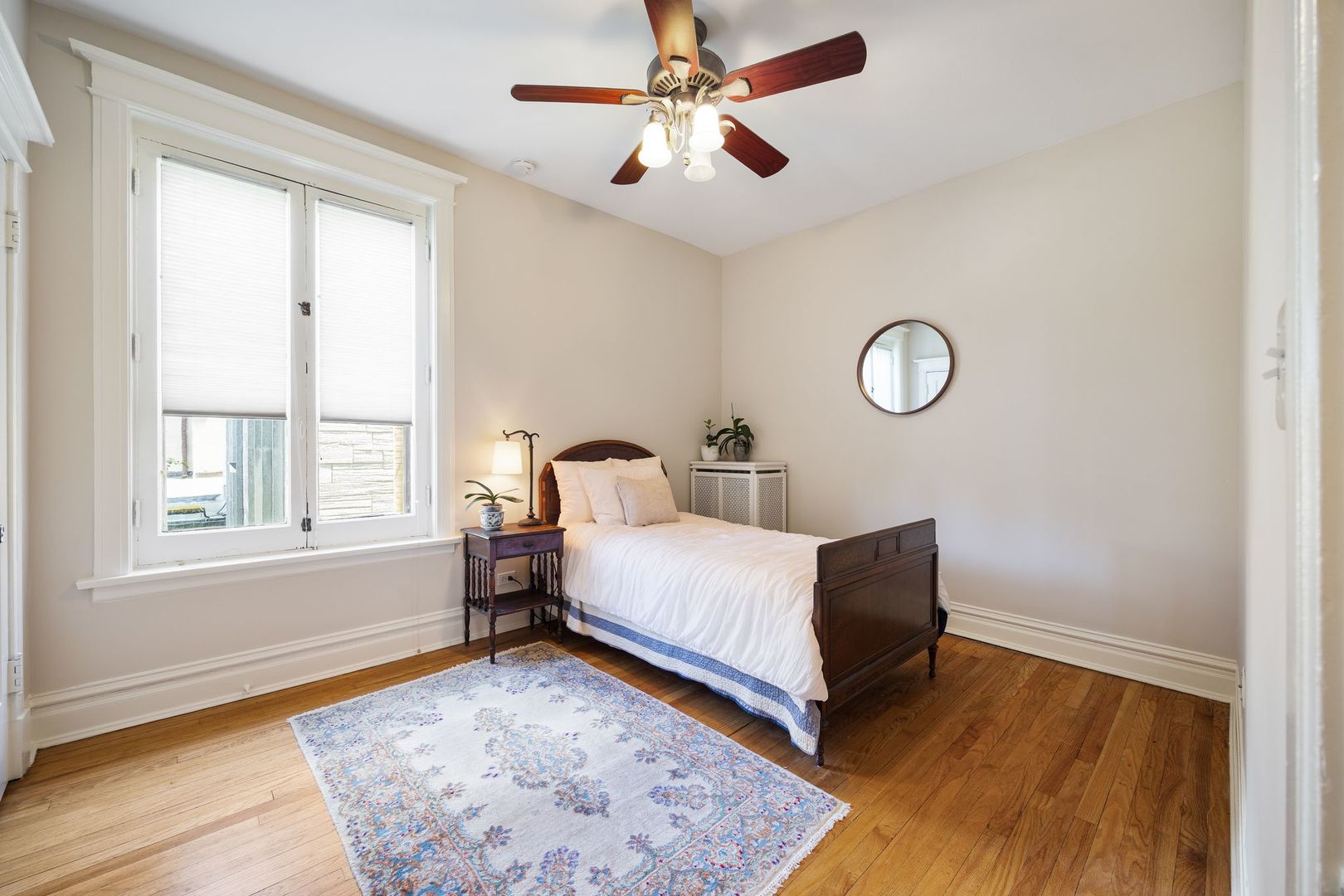 711 Washington Boulevard Unit: 2E