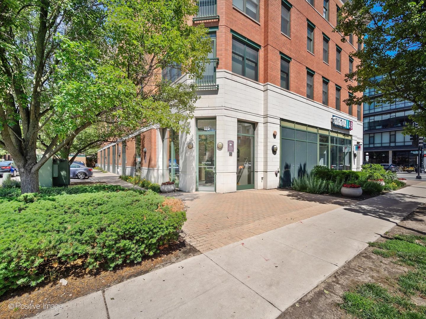 125 N Euclid Avenue Unit: 204