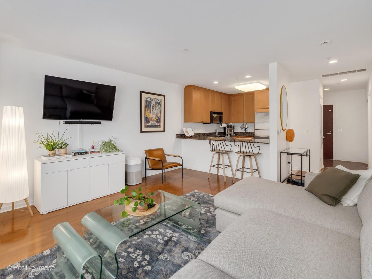 125 N Euclid Avenue Unit: 204