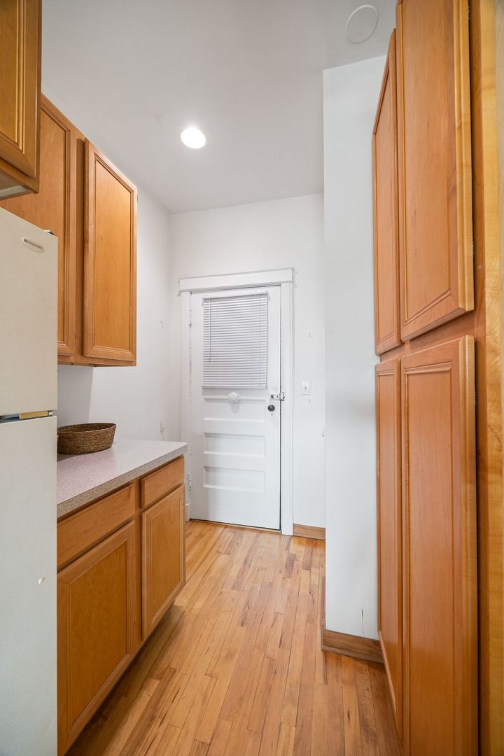 711 Washington Boulevard Unit: 2E