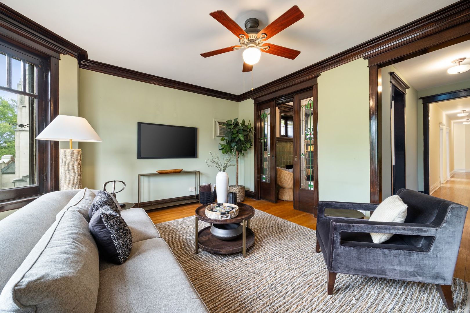 711 Washington Boulevard Unit: 2E