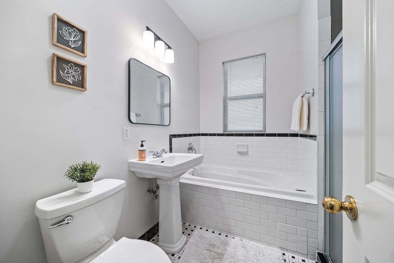 426 S Euclid Avenue Unit: 1N