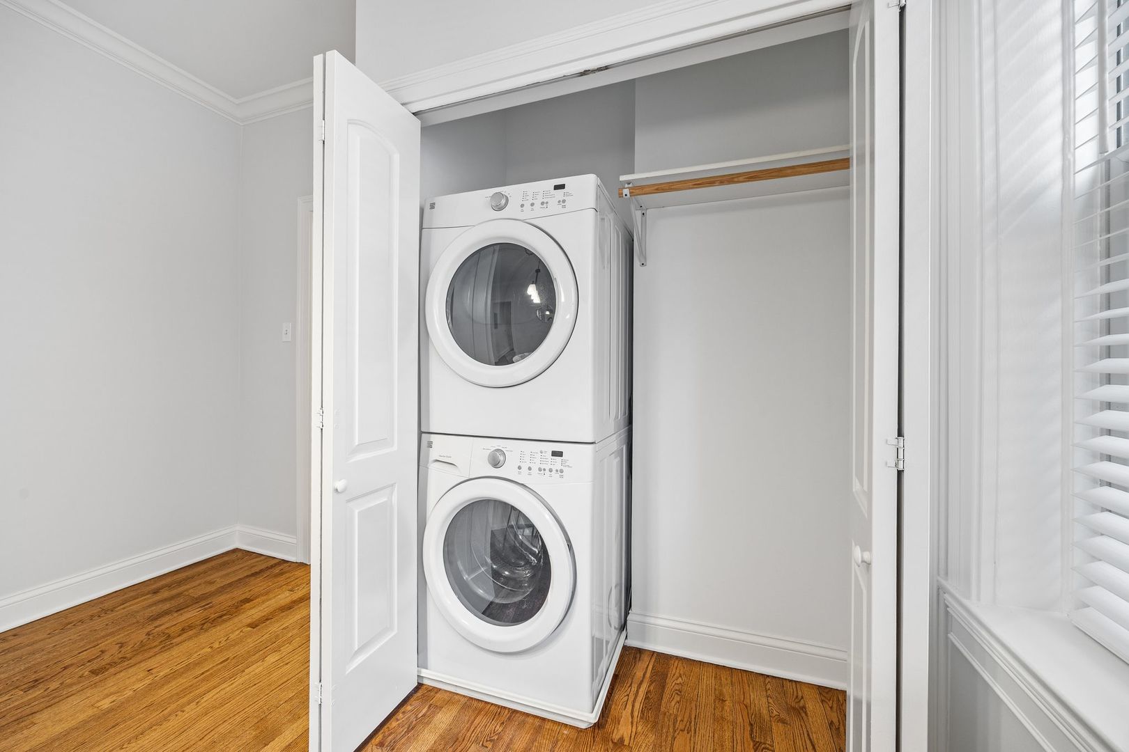 426 S Euclid Avenue Unit: 1N