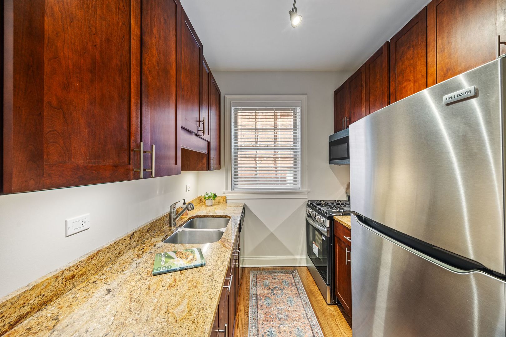 426 S Euclid Avenue Unit: 1N