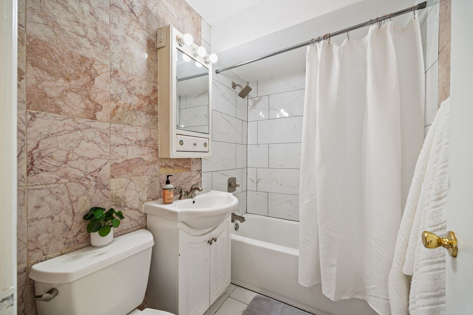929 S Oak Park Avenue Unit: 3NW