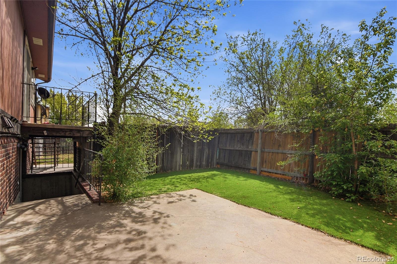 16432 E 13th Place