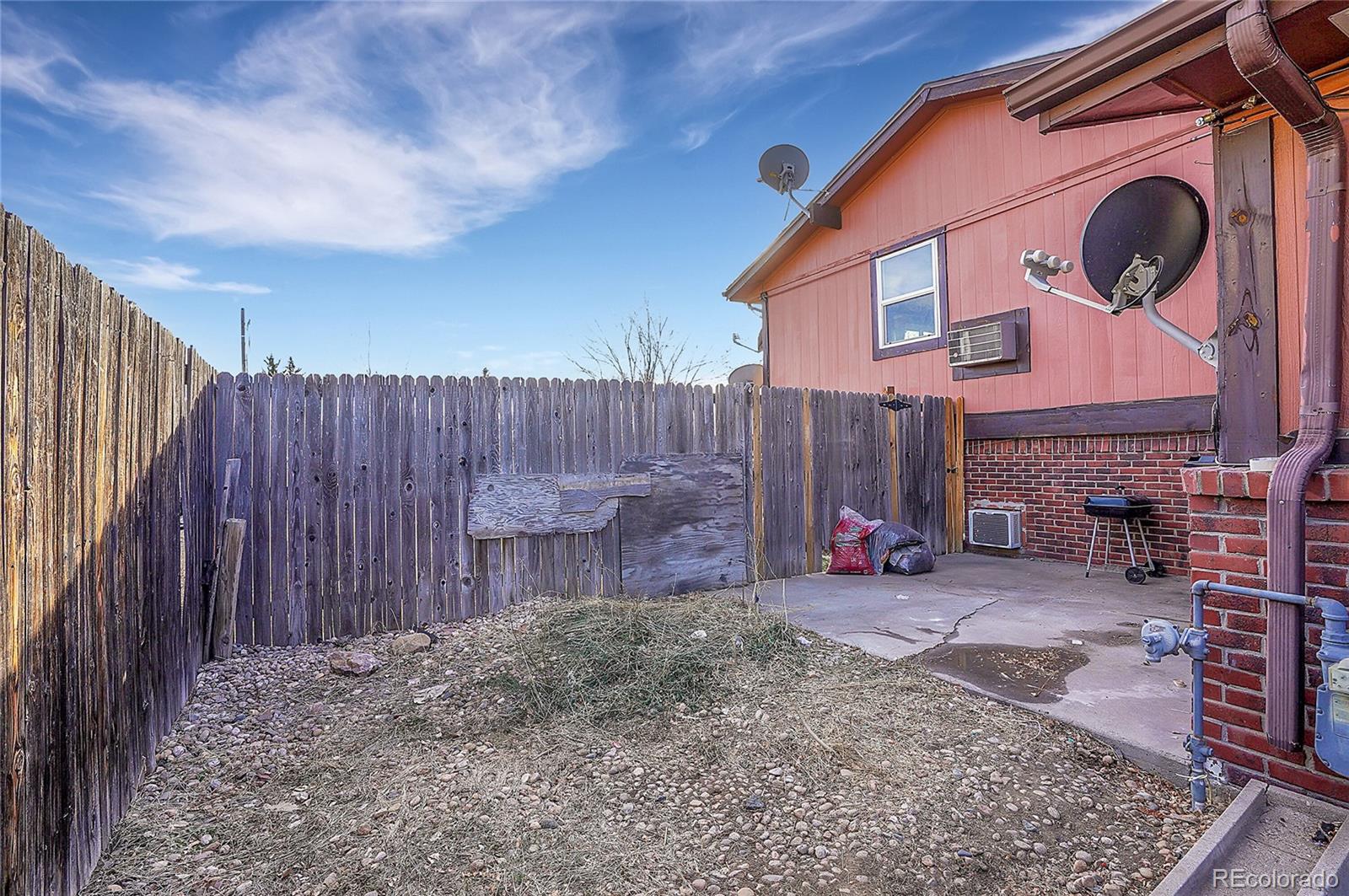 16432 E 13th Place