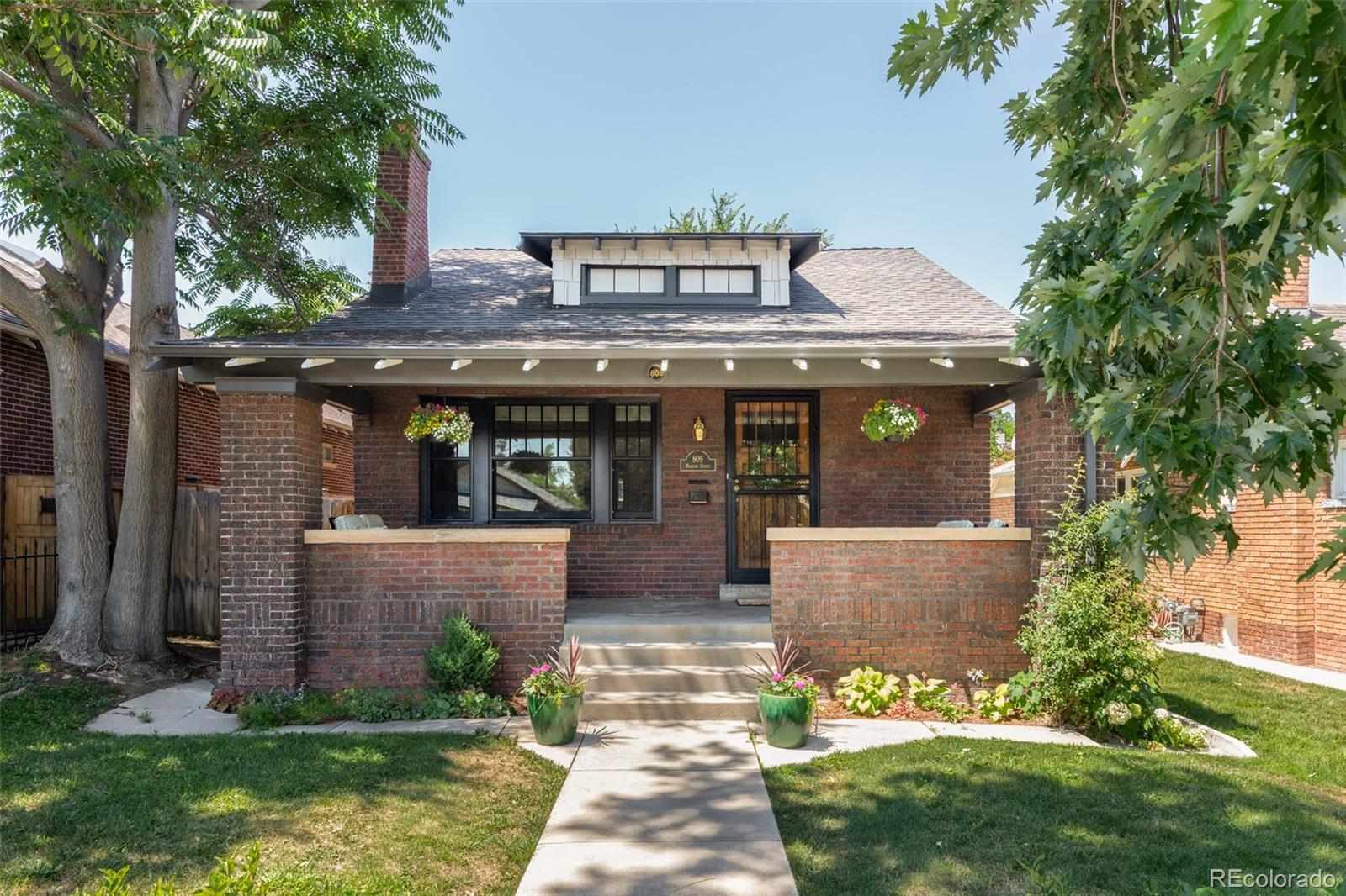 809 Madison Street