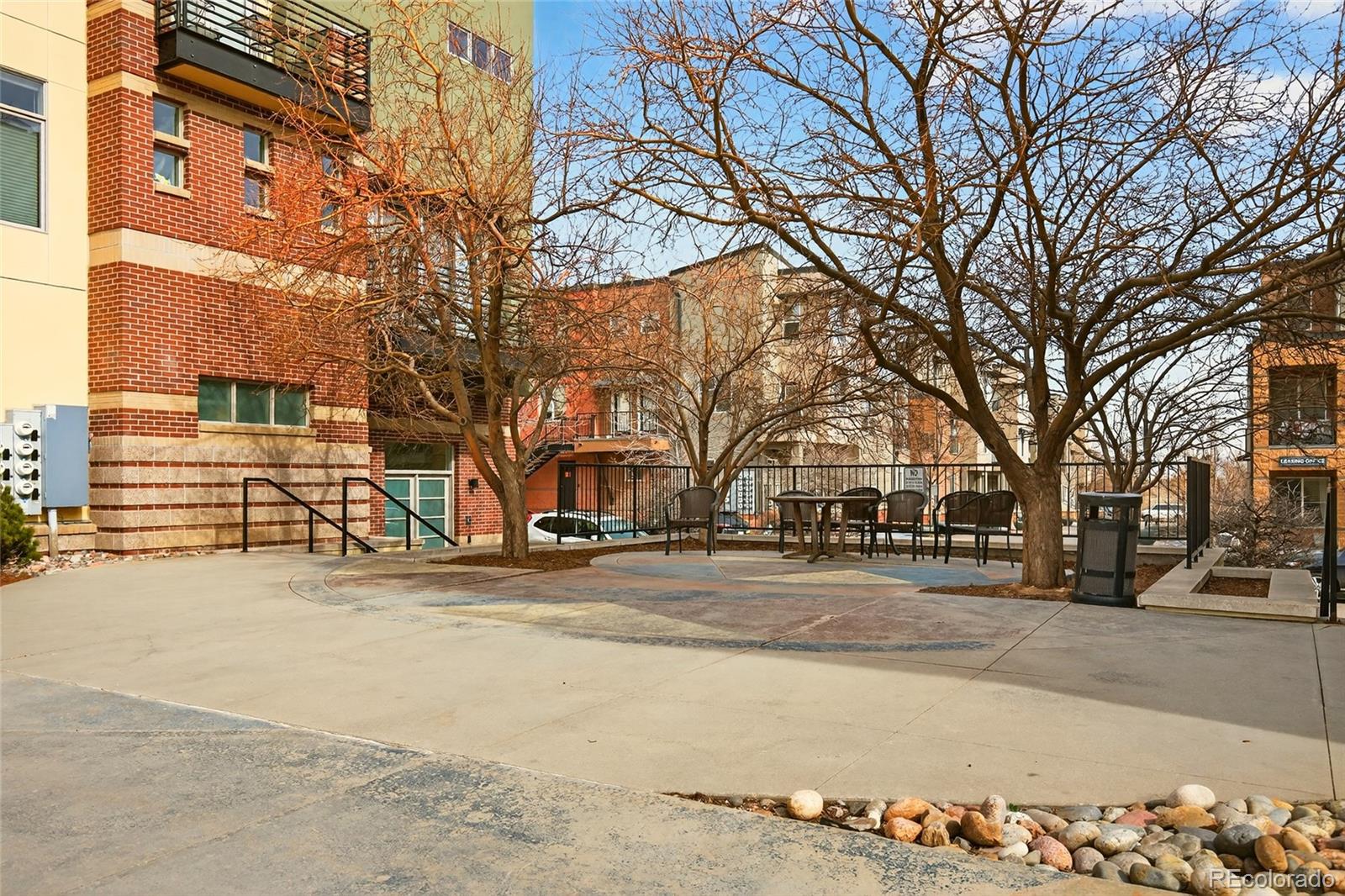 4585 13th Street Unit: 1E