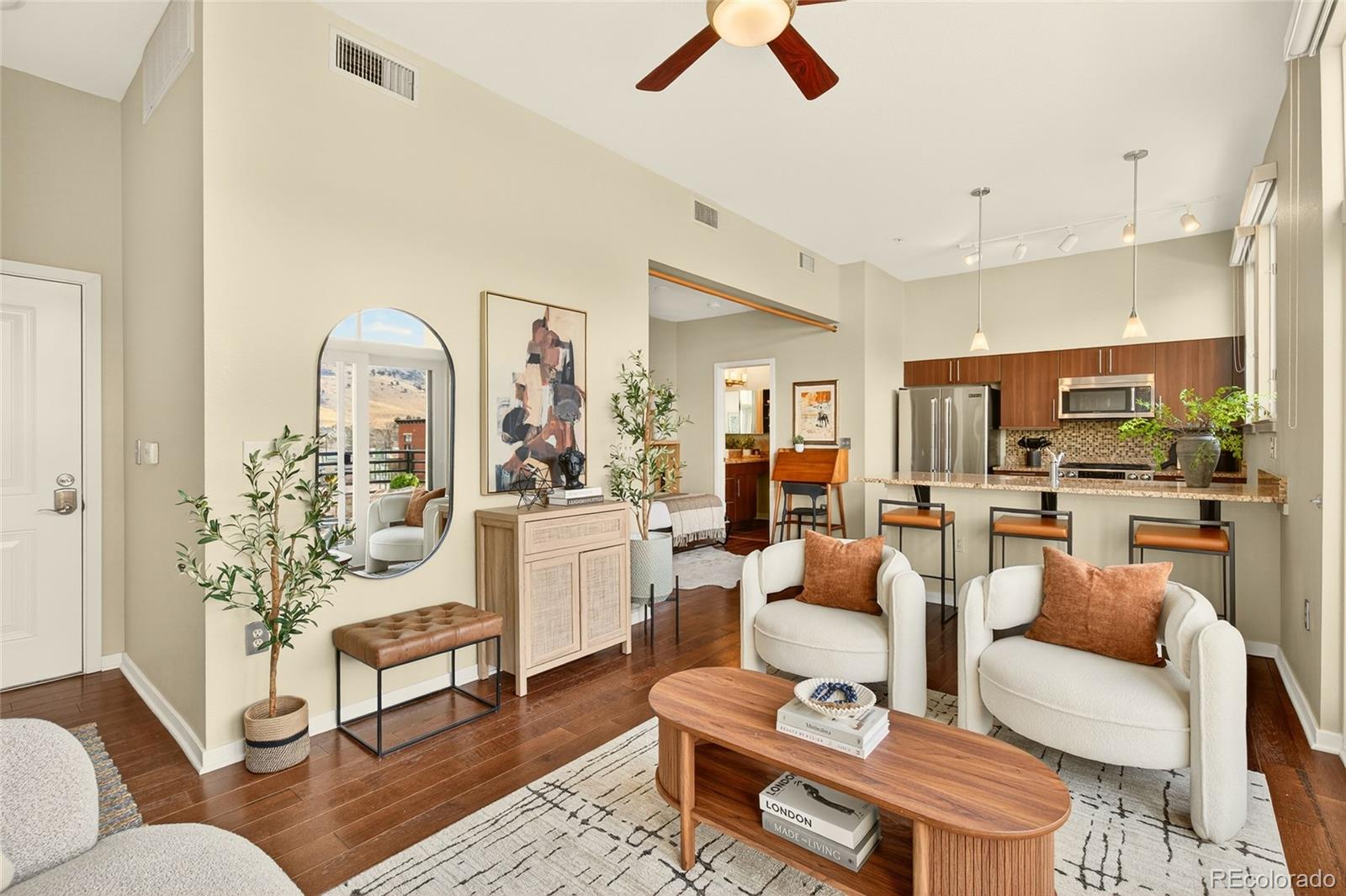 4585 13th Street Unit: 1E