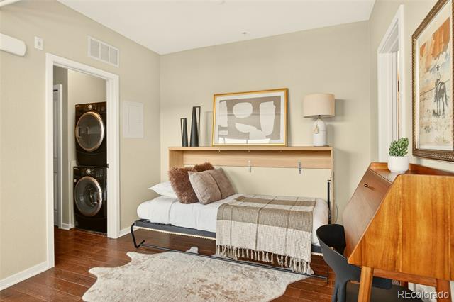 4585 13th Street Unit: 1E