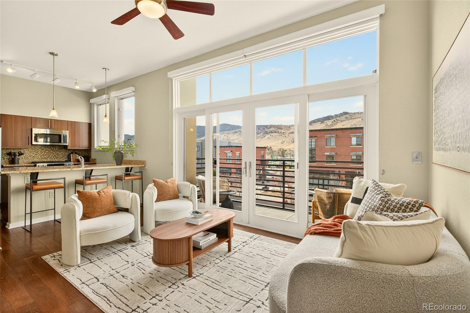 4585 13th Street Unit: 1E