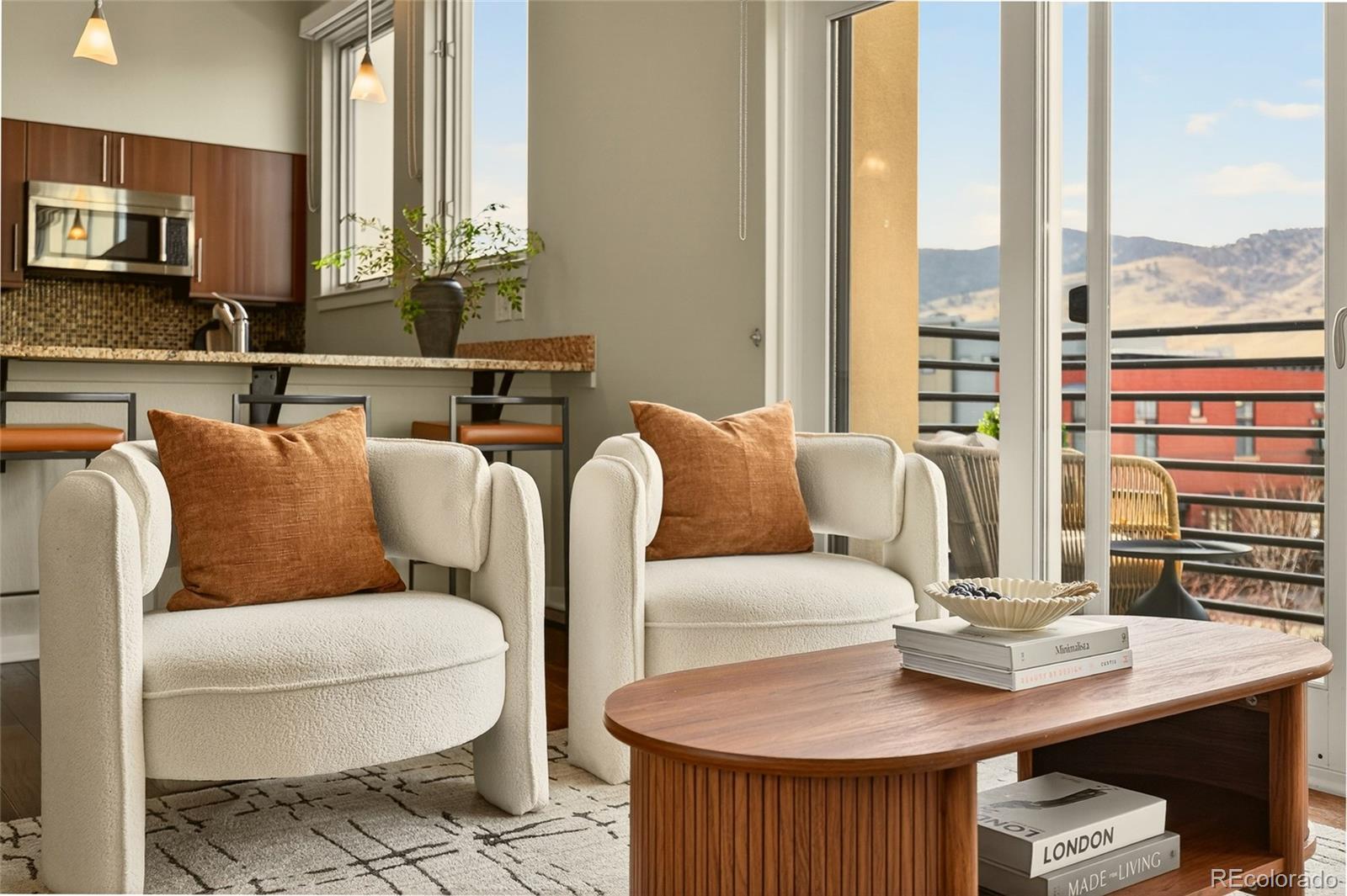 4585 13th Street Unit: 1E